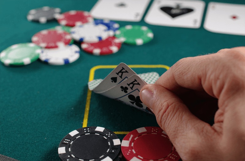 How To Make Money With Online Casinos?